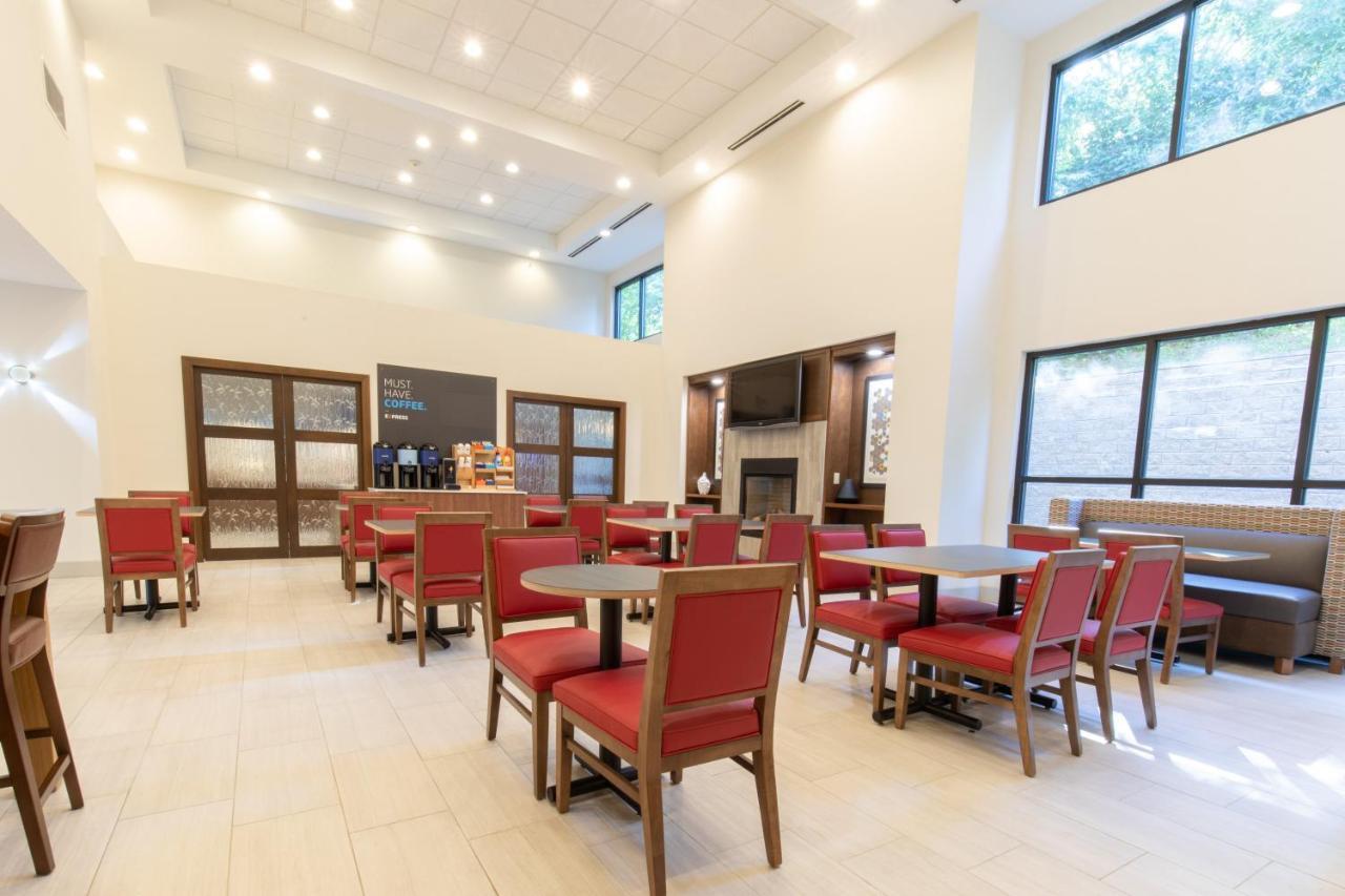 Holiday Inn Express Johnson City By Ihg Экстерьер фото
