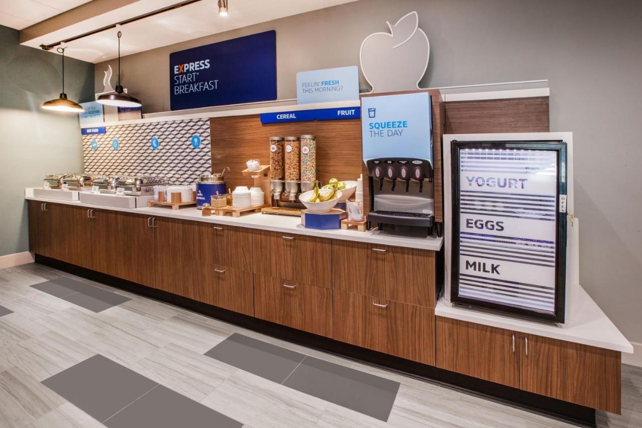 Holiday Inn Express Johnson City By Ihg Экстерьер фото